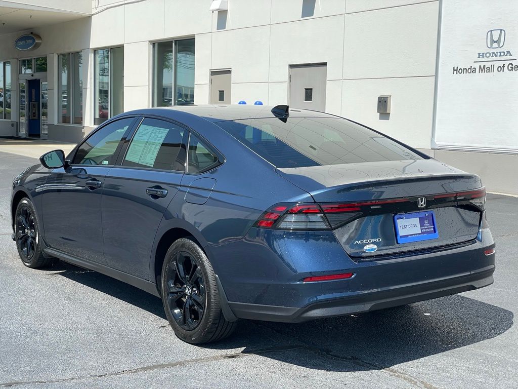2025 Honda Accord SE 3