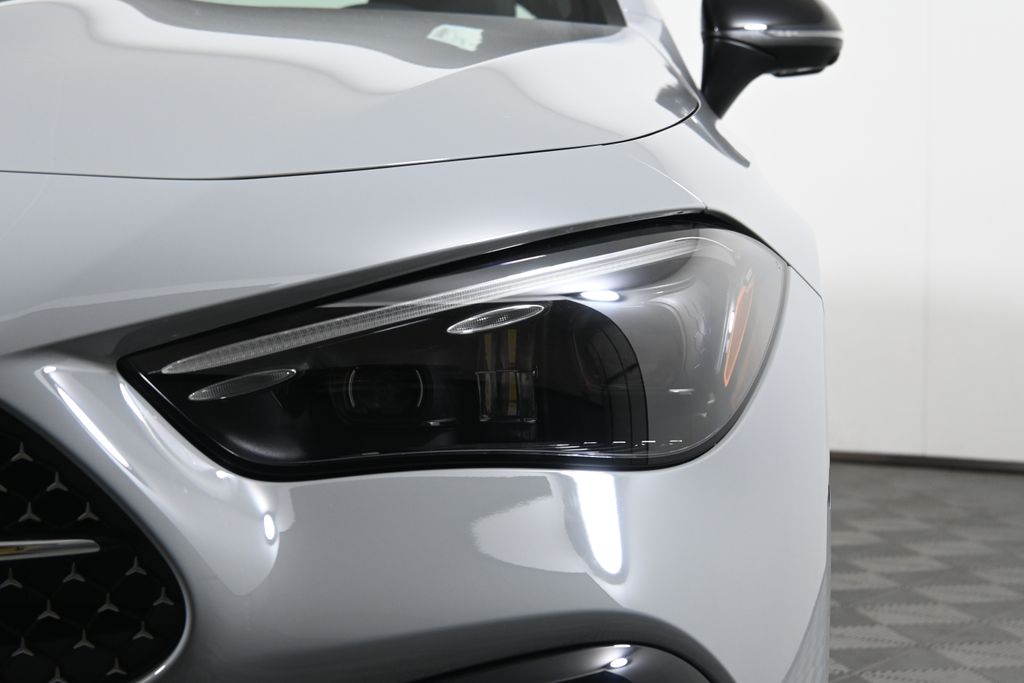 Thumbnail: 2026 Mercedes-Benz CLE - 10