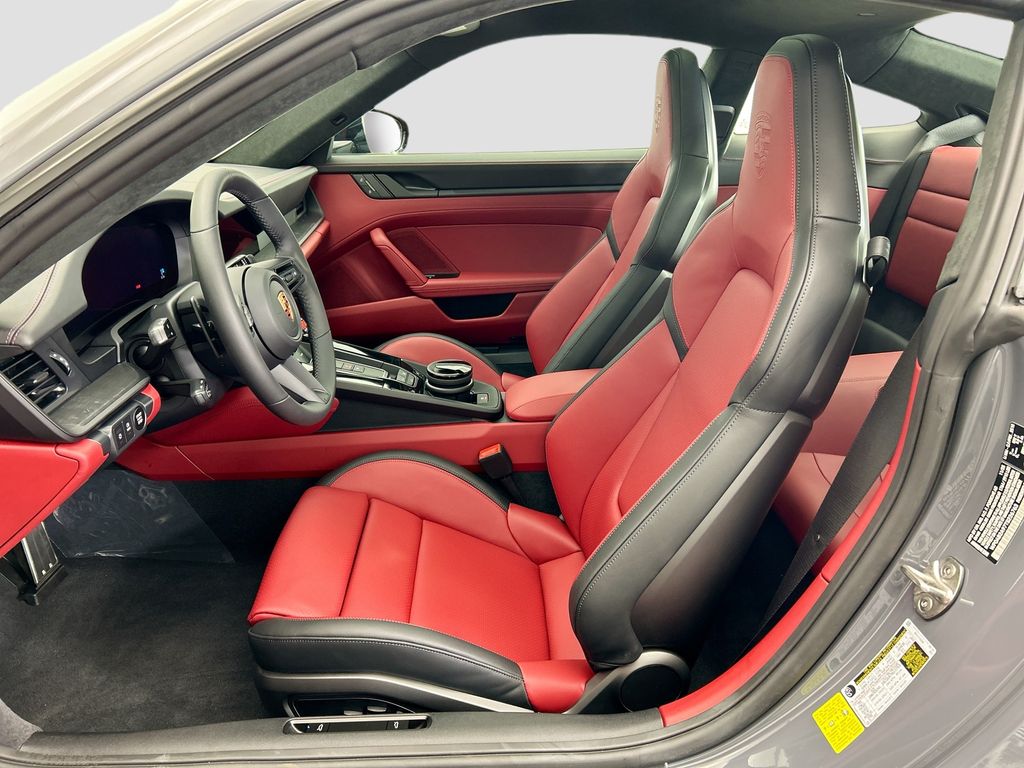 Thumbnail: 2026 Porsche 911 - 5