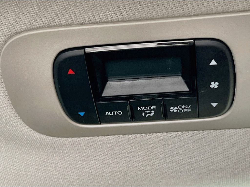 Used 2025 Gray Honda Touring image 28