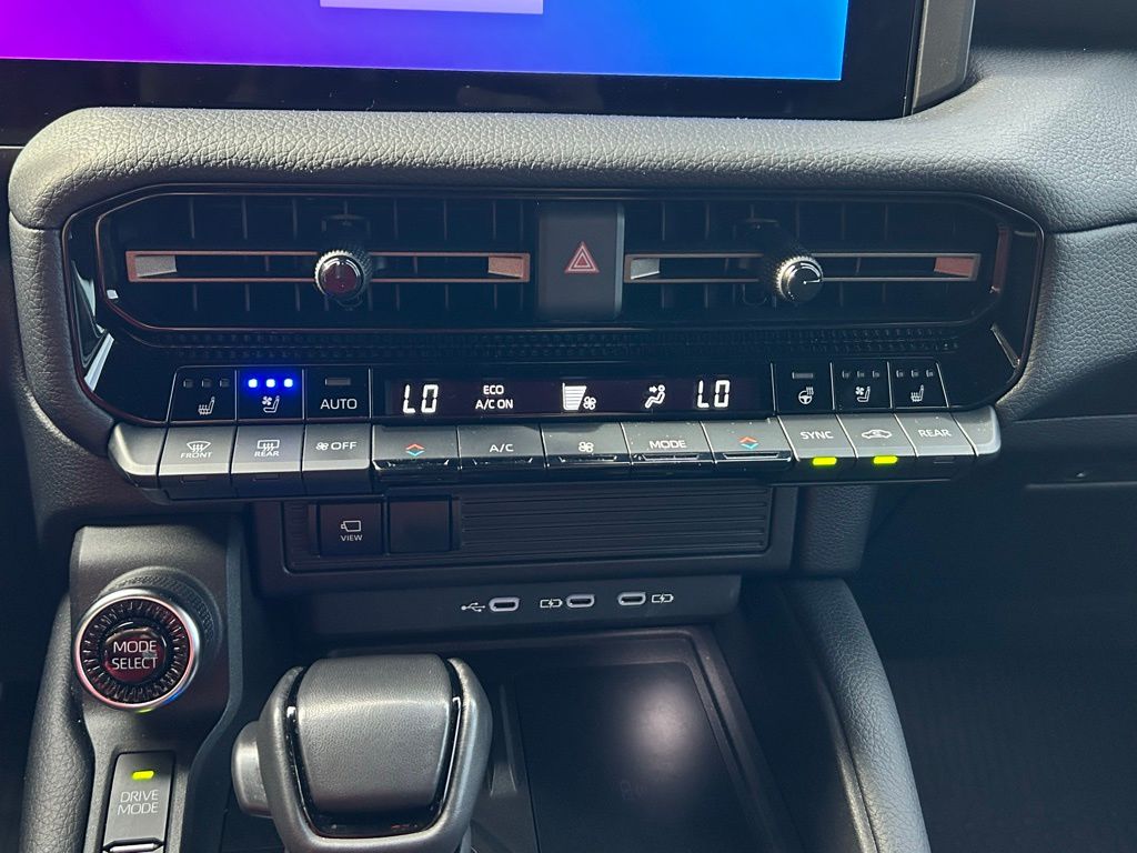 Thumbnail: 2025 Toyota Land Cruiser - 26