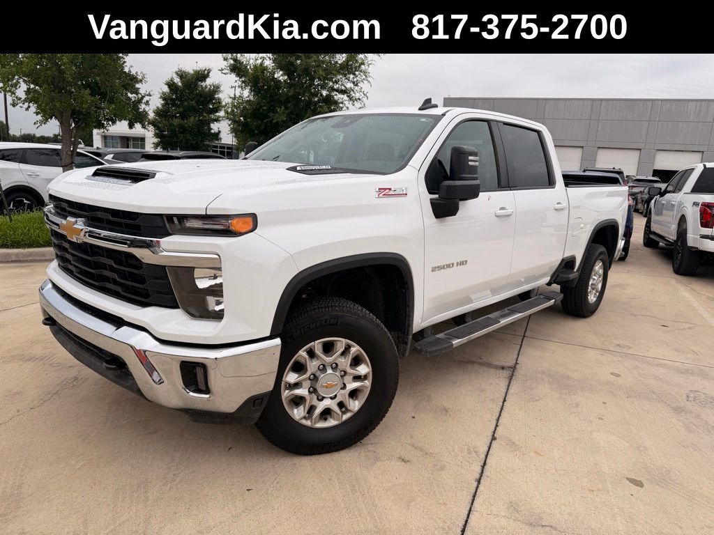 Summit White 2025 Chevrolet Silverado 2500HD LT Crew Cab 4WD Pickup Truck Four-Wheel Drive Automatic