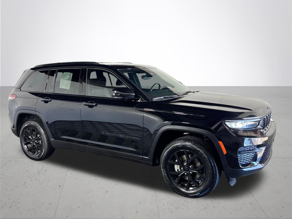 2024 Jeep Grand Cherokee Altitude