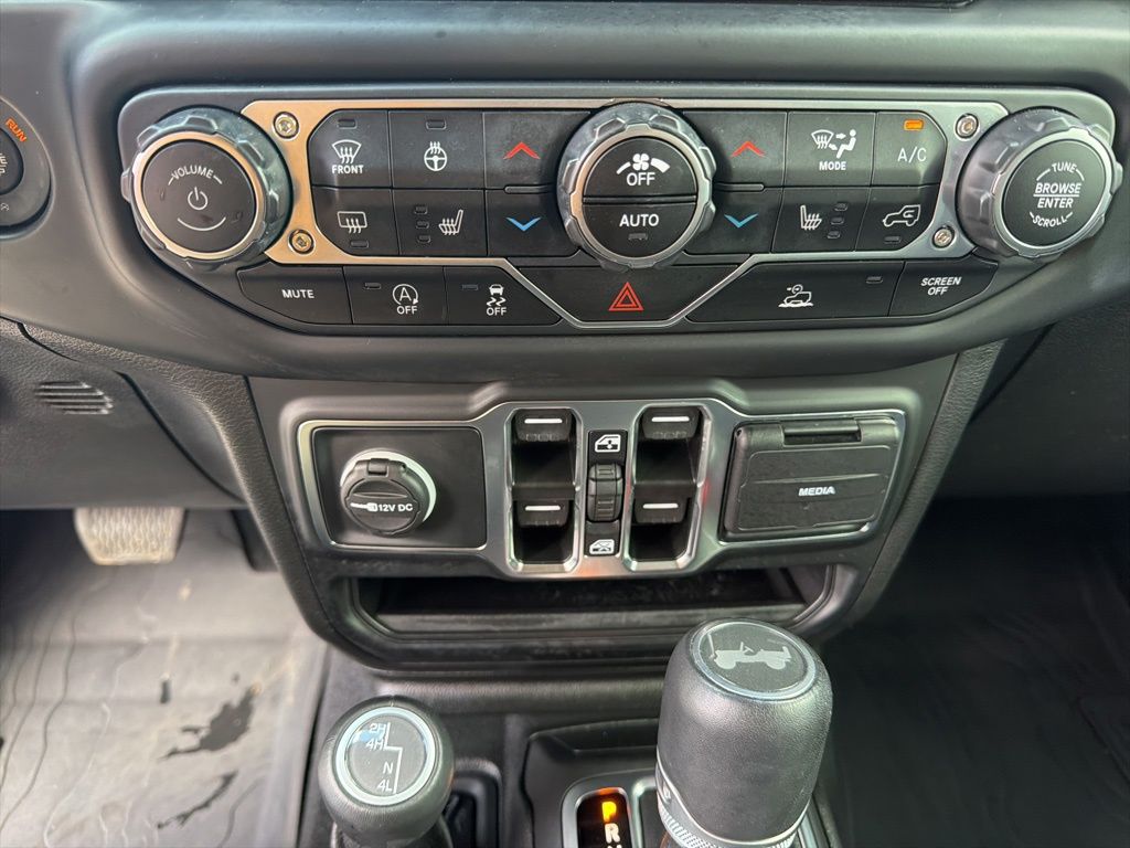 2022 Jeep Wrangler Unlimited Sahara 4x4