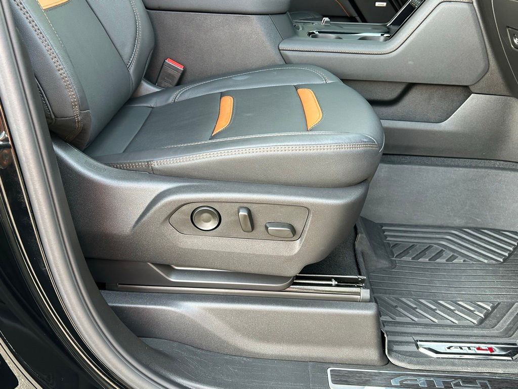 Used 2025 Black GMC AT4 image 79