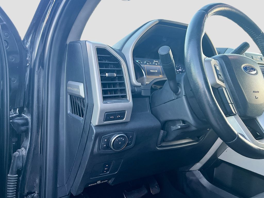 Used 2017 Black Ford Lariat image 10