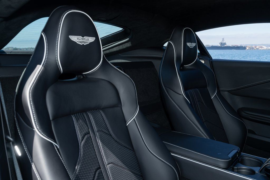 2026 Aston Martin Vantage Base - Photo 17