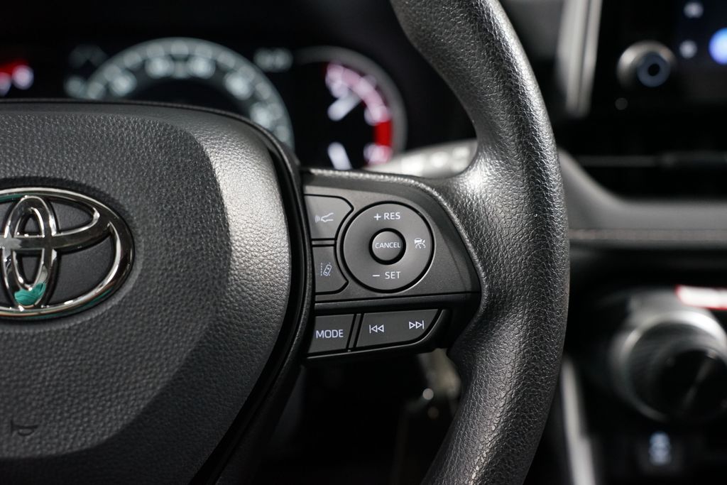 Thumbnail: 2025 Toyota RAV4 - 13