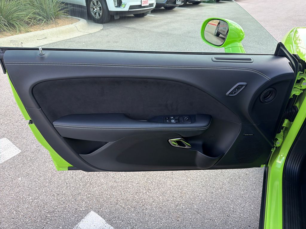 Used 2023 Green Dodge SRT Hellcat Jailbreak image 19