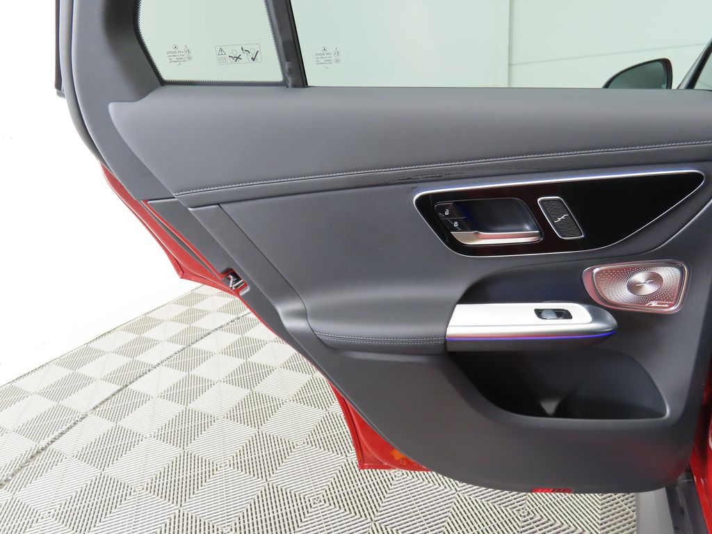 Thumbnail: 2025 Mercedes-Benz GLC - 26