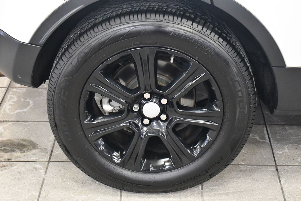 Thumbnail: 2017 Land Rover Range Rover Evoque - 10