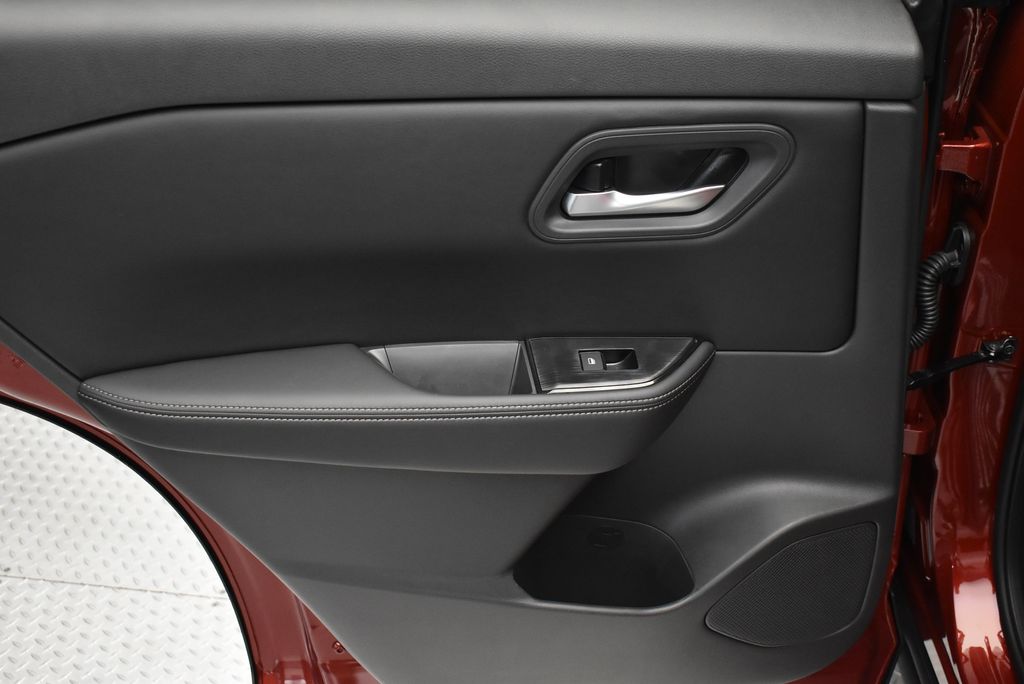 Thumbnail: 2026 Nissan Rogue - 32