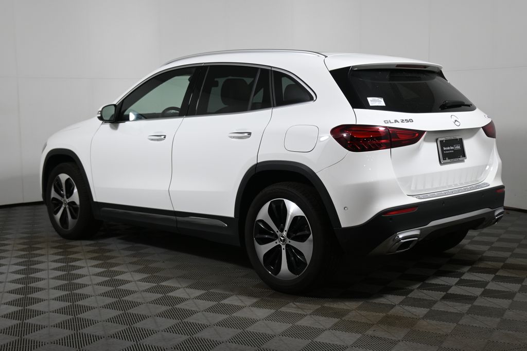Thumbnail: 2026 Mercedes-Benz GLA - 5
