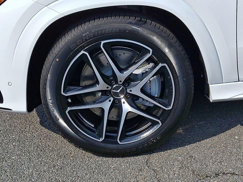 2025 Mercedes-Benz GLE 53 AMG 5