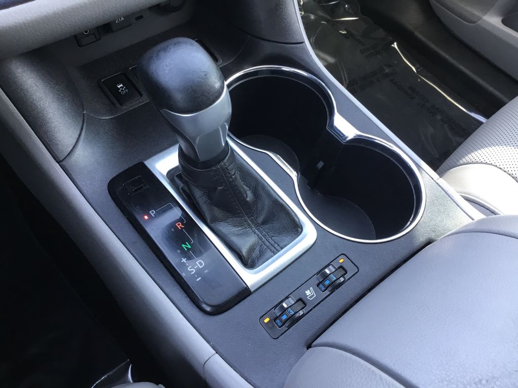 Thumbnail: 2019 Toyota Highlander - 28