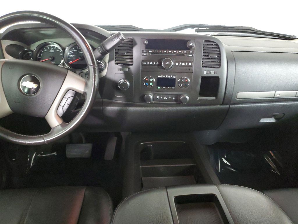 2011 Chevrolet Silverado 1500 LT 17