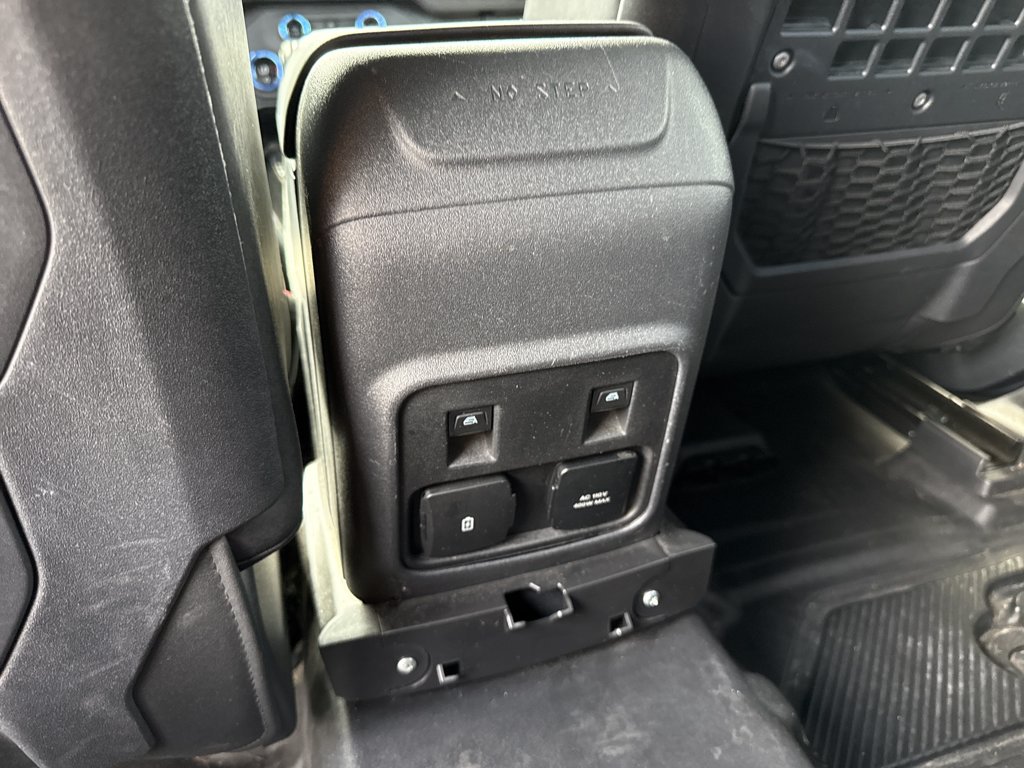 2023 Ford Bronco Black Diamond Black at AutoSavvy Houston Northwest