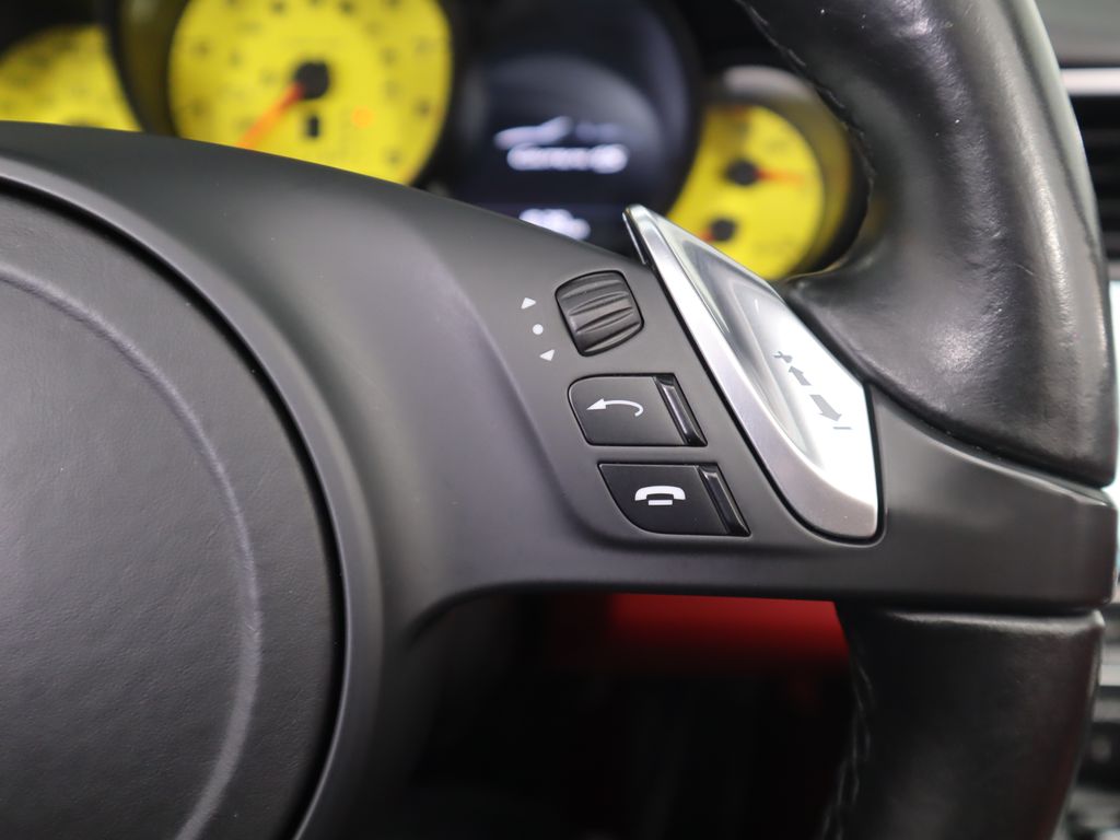 Thumbnail: 2016 Porsche 911 - 20