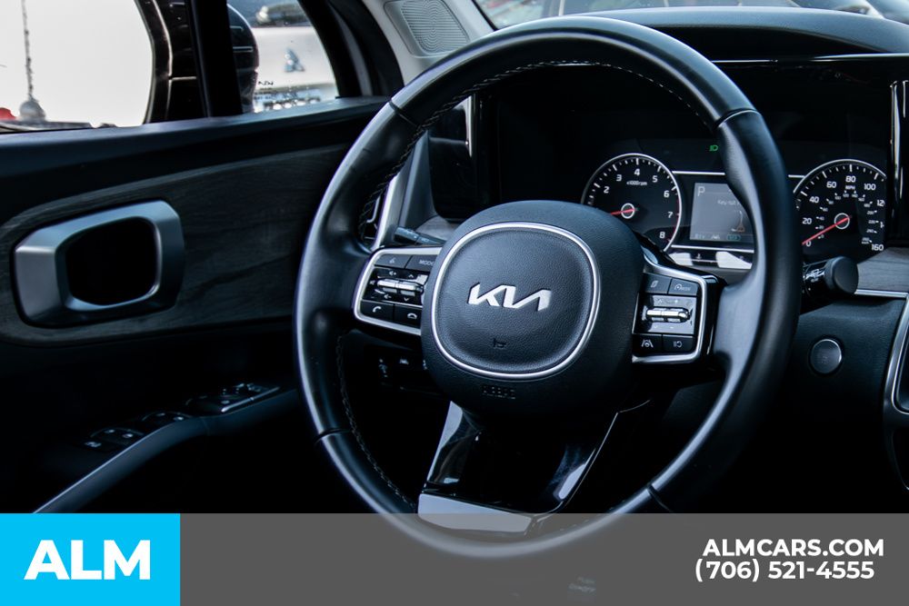 2022 Kia Sorento S photo 32