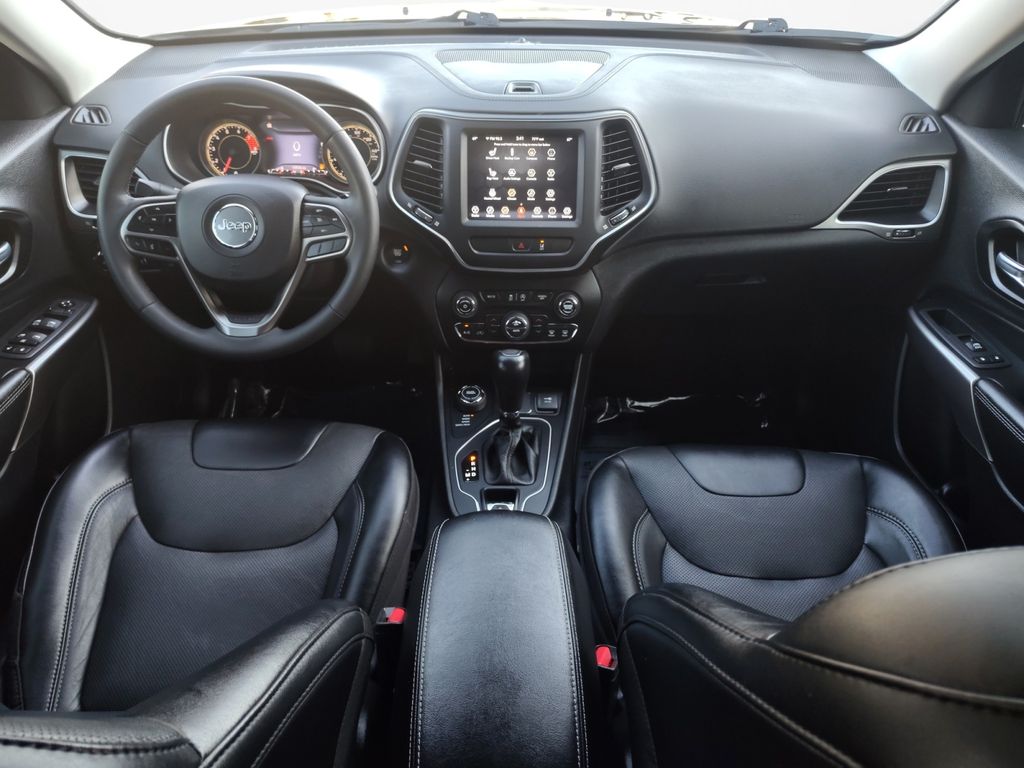 Used Car 2022 Jeep Cherokee  Latitude Lux For Sale Under $25,000 In Austin, Texas