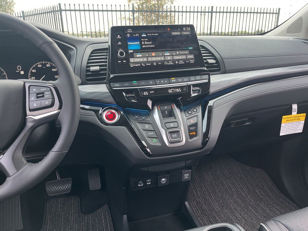 Thumbnail: 2026 Honda Odyssey - 10