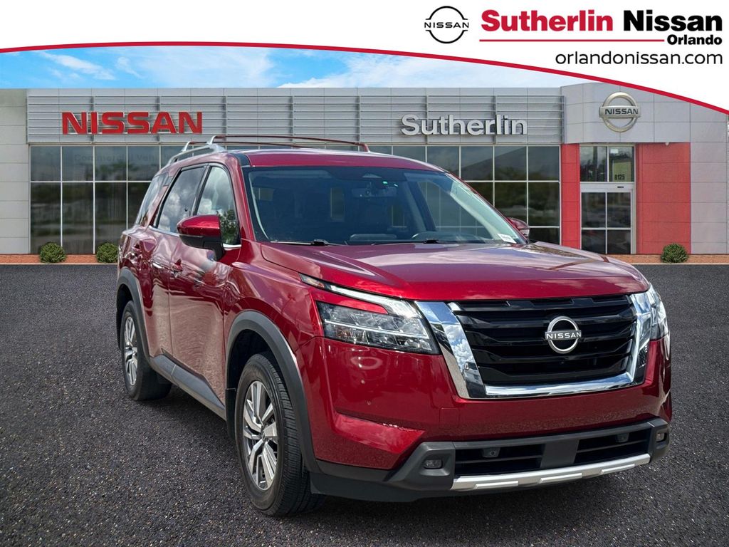 2023 Nissan Pathfinder SL 4WD