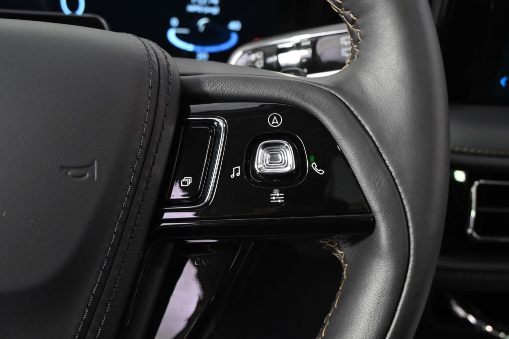 New 2026 White Lincoln Reserve image 36