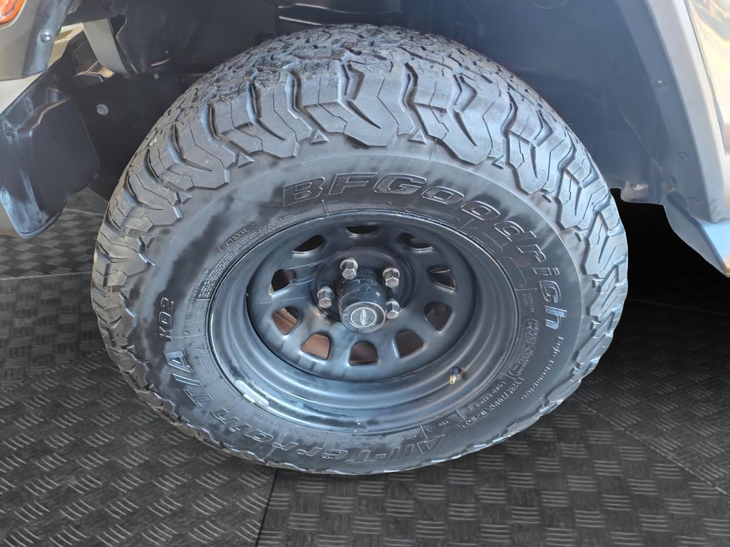 Used Car 2021 Jeep Wrangler  Unlimited Sahara For Sale Under $30,000 In Austin, Texas