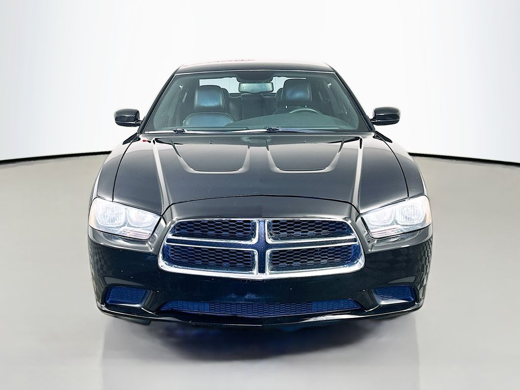 Used 2013 Black Dodge SE image 2