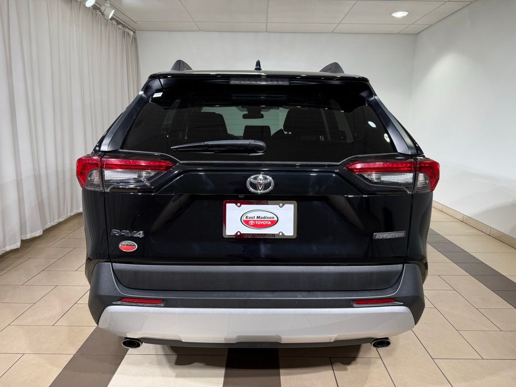 2022 Toyota RAV4 Adventure 4