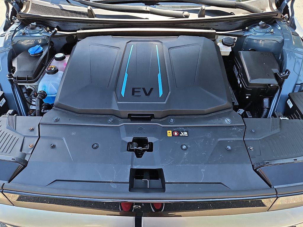 Thumbnail: 2022 Hyundai Ioniq 5 - 30