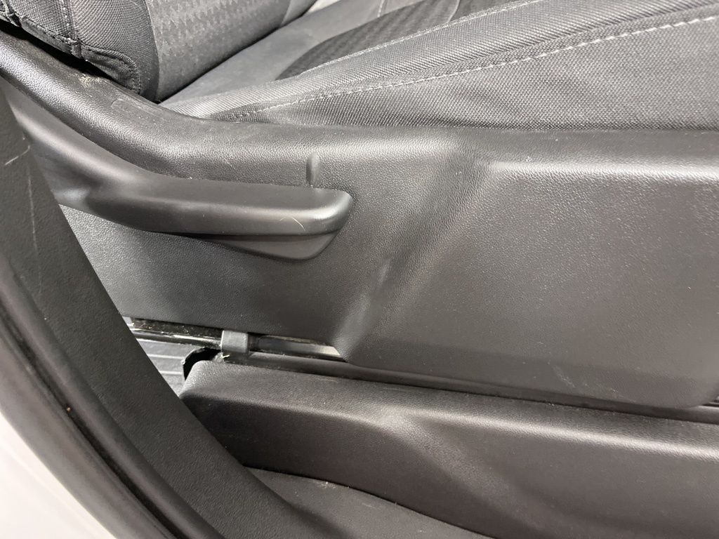 Thumbnail: 2021 Chevrolet Silverado 1500 - 9