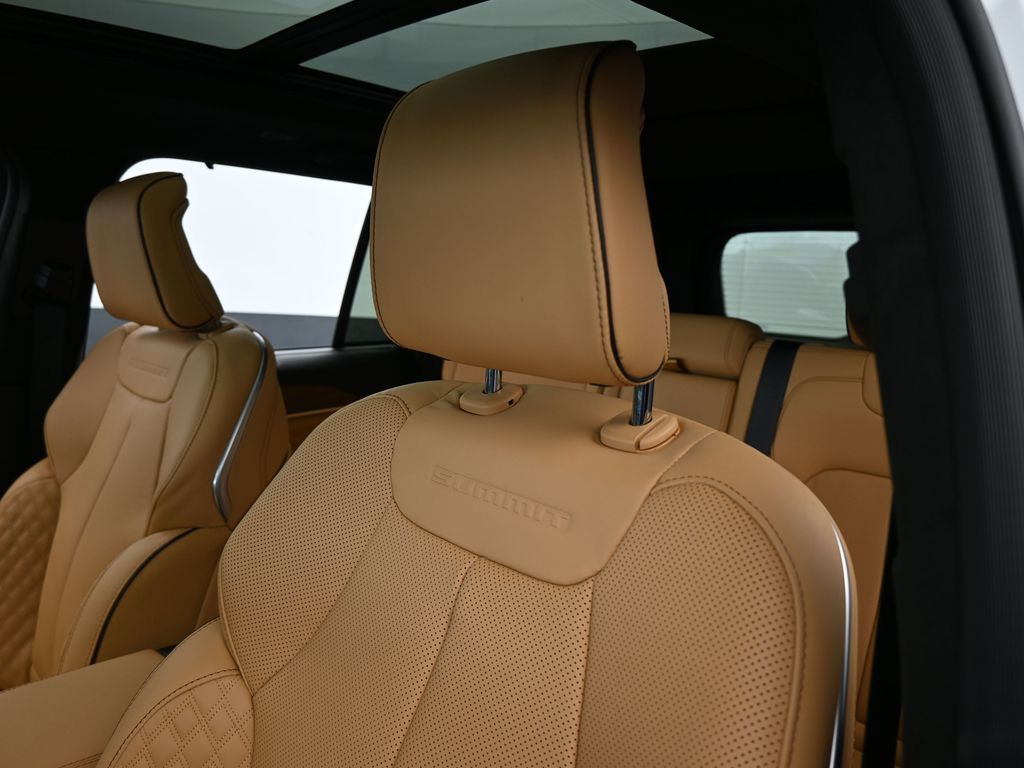 New 2025 Bright White Clearcoat Jeep Summit image 17