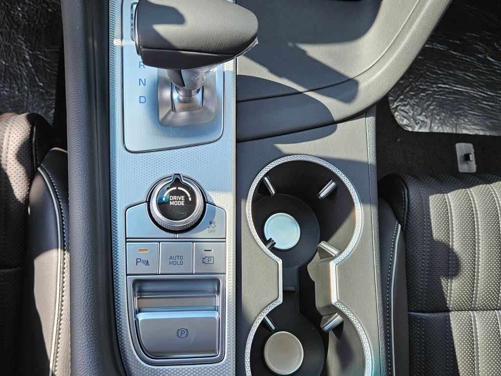 New 2026 Silver Genesis 2.5T Prestige image 21