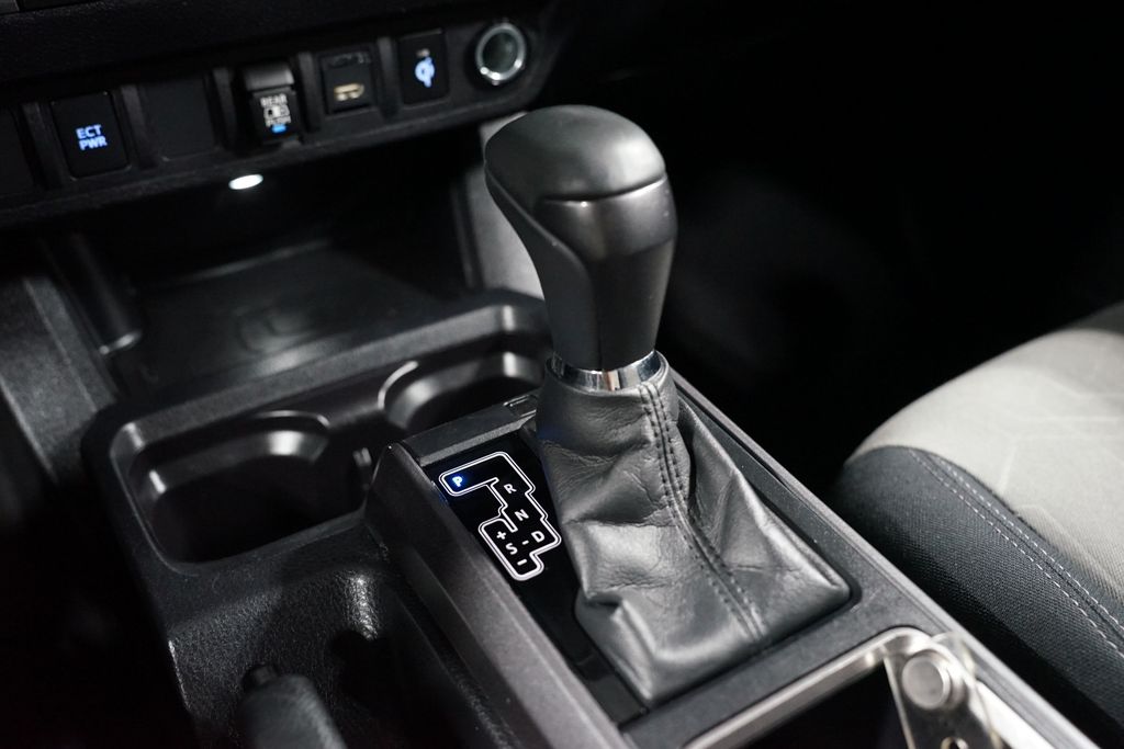 Thumbnail: 2023 Toyota Tacoma - 23