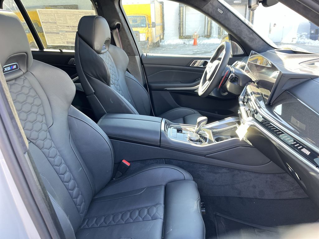 Thumbnail: 2026 BMW X5 - 25