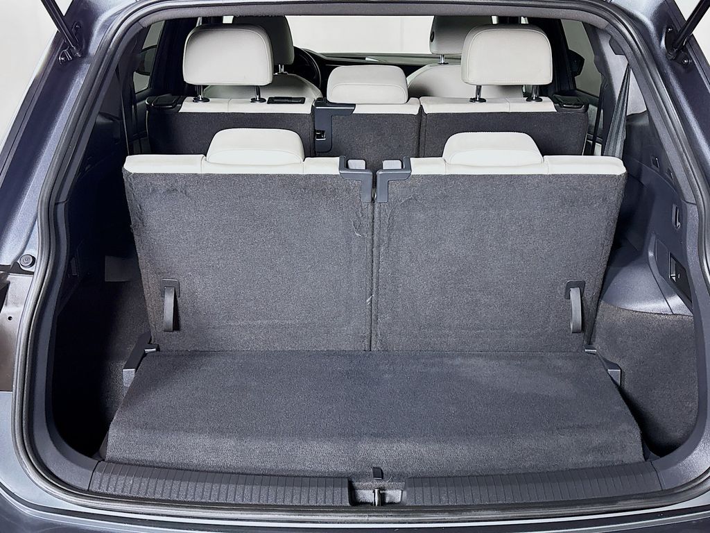 2021 Volkswagen Tiguan 2.0T SE R-Line Black