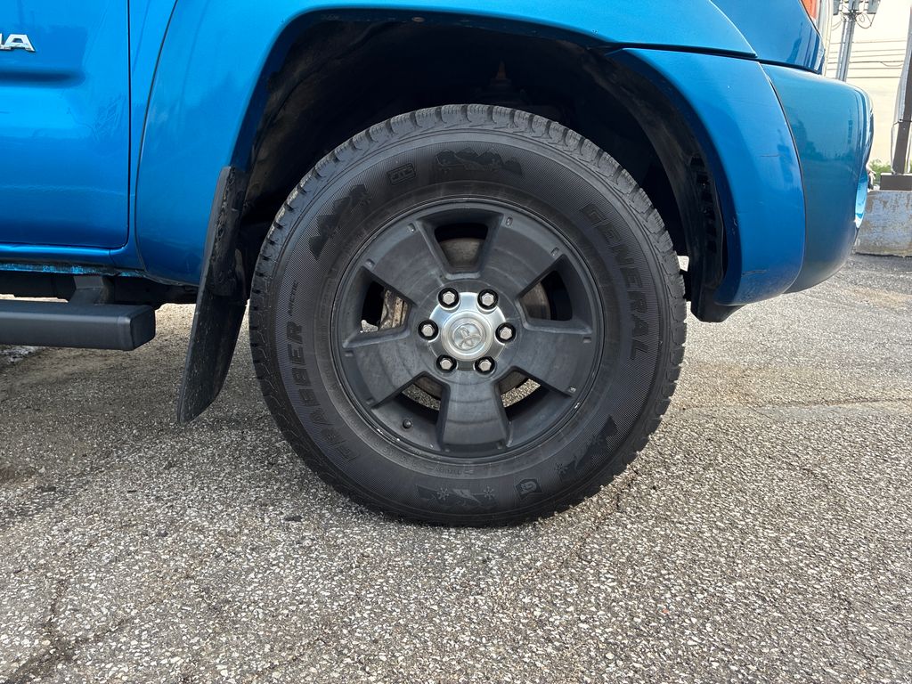 2005 Toyota Tacoma Base - 8