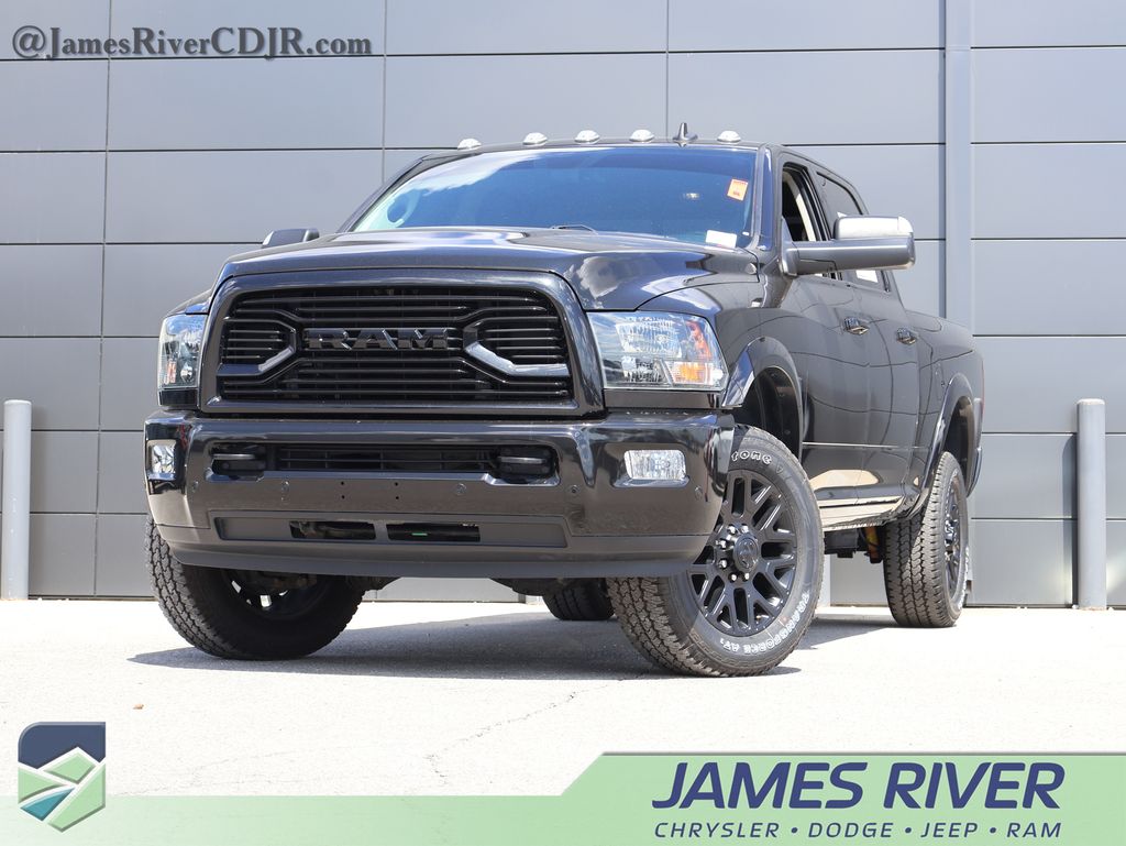 2018 RAM 2500 Negro (Brilliant Black Crystal Pearlcoat) Camioneta Todo terreno 6 velocidades Automática