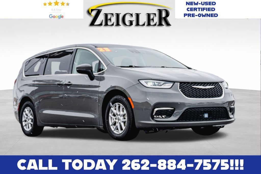 2023 Chrysler Pacifica Touring L FWD