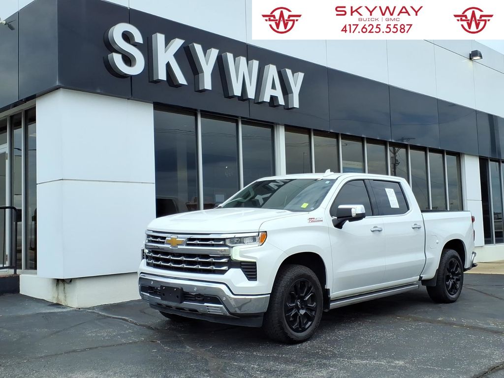 Summit White 2024 Chevrolet Silverado 1500 Pickup Truck Four-Wheel Drive Automatic
