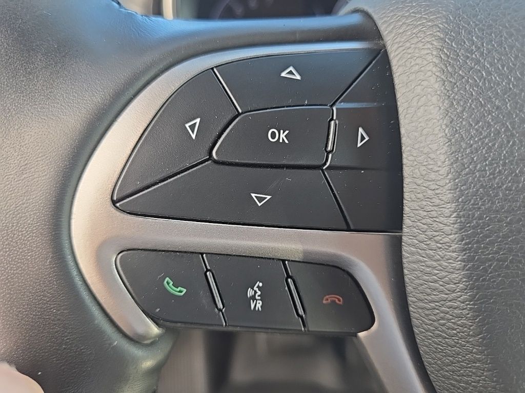 Used 2021 White Jeep High Altitude image 26