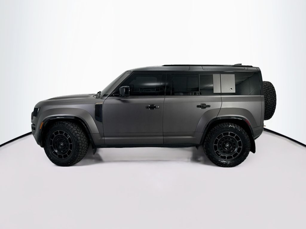Thumbnail: 2025 Land Rover Defender - 8