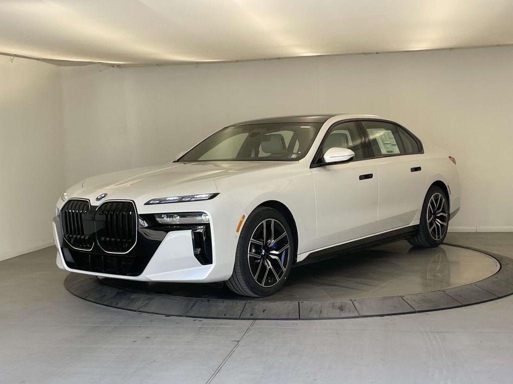 Mineral White Metallic 2026 BMW i7 xDrive60 Sedan All-Wheel Drive Automatic