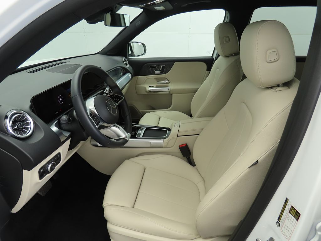 2025 Mercedes-Benz GLB 250 19
