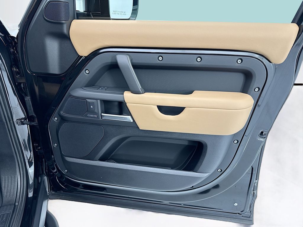 Thumbnail: 2026 Land Rover Defender - 25