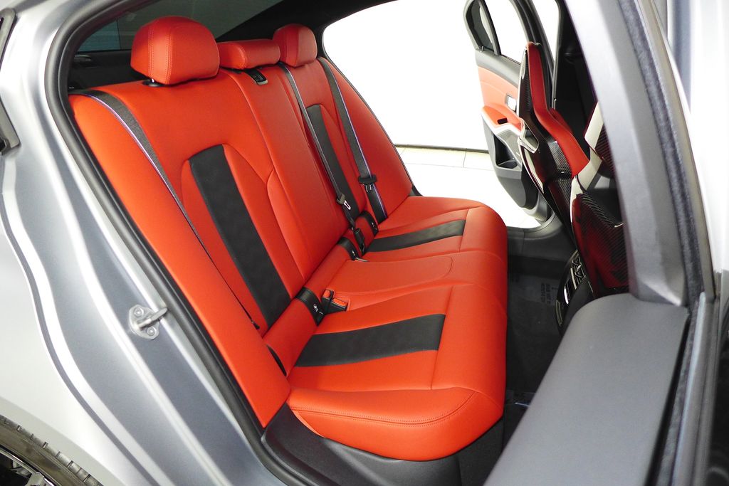 2025 BMW M3 Competition 19