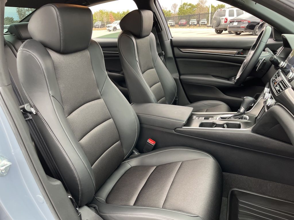 Thumbnail: 2022 Honda Accord - 28