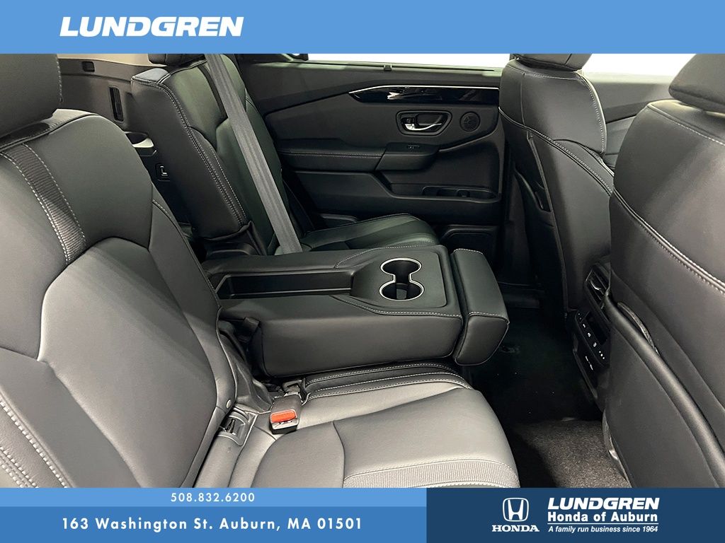New 2025 Honda Pilot SUV