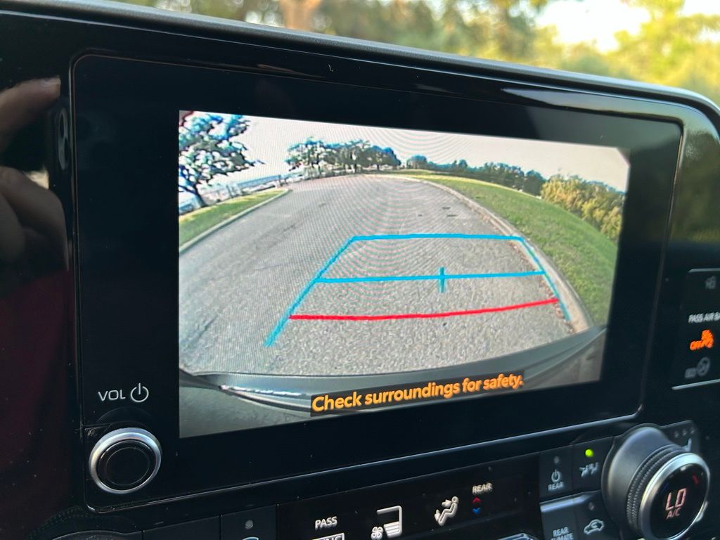 2024 Toyota Highlander XLE 25